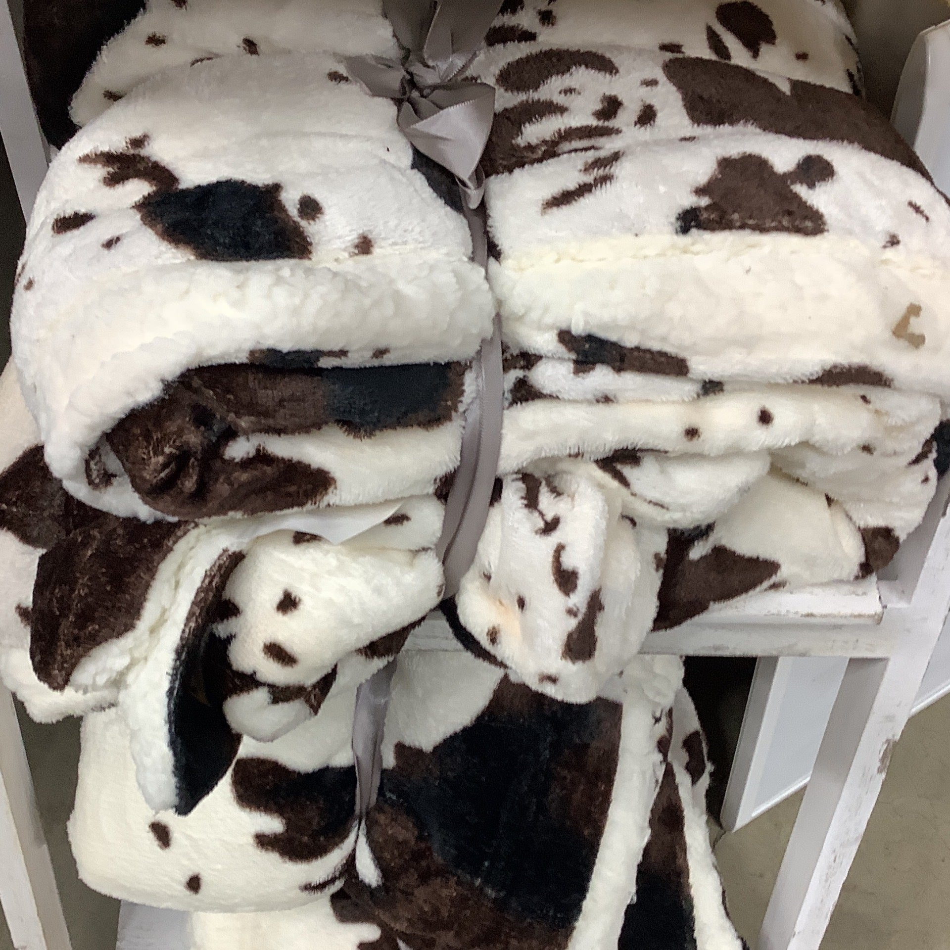 Cow print best sale sherpa blanket